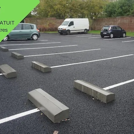 Cosy T2 Wifi Parking Proche Gare Centre Ville Saint-Quentin  Exterior foto
