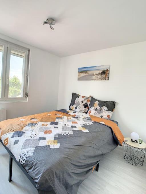 Cosy T2 Wifi Parking Proche Gare Centre * Saint-Quentin (Aisne)